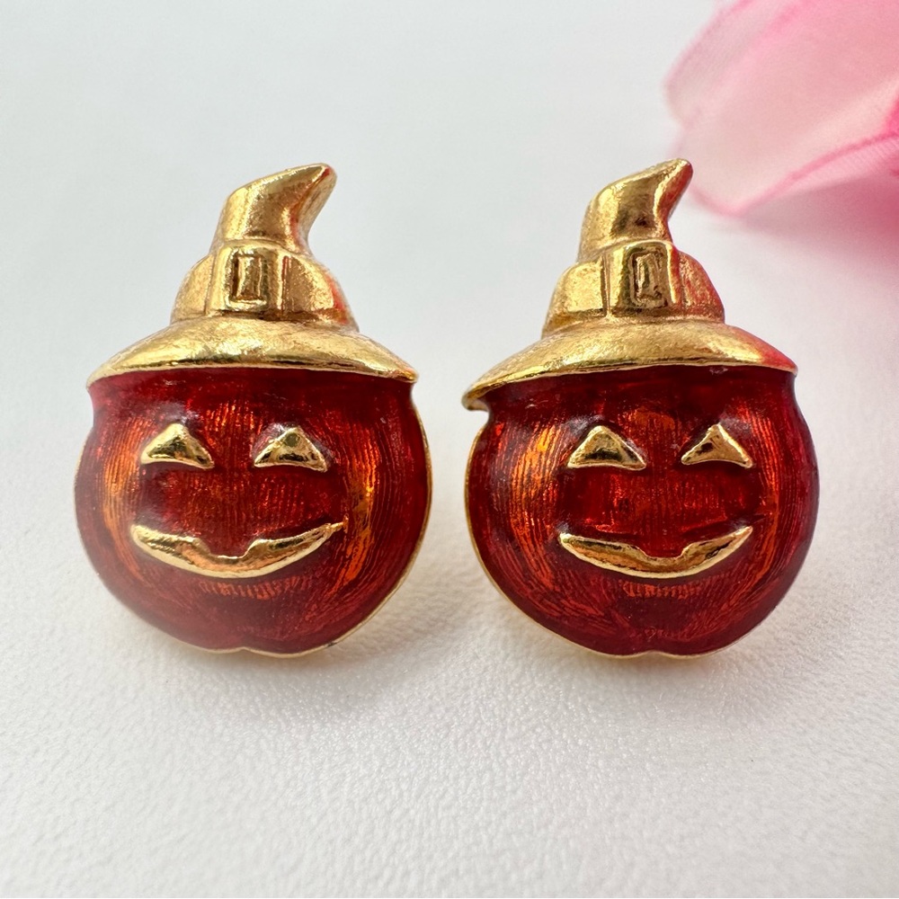 Vintage Avon Jack O Lantern Witch Hat Orange Enamel Stud Earrings Halloween Cute